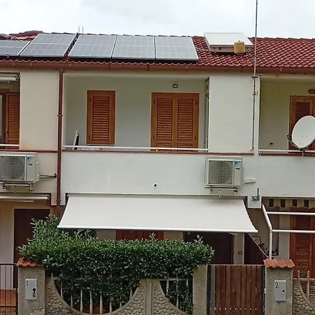 Casa Torre Vakantiehuis Fiumefreddo Bruzio